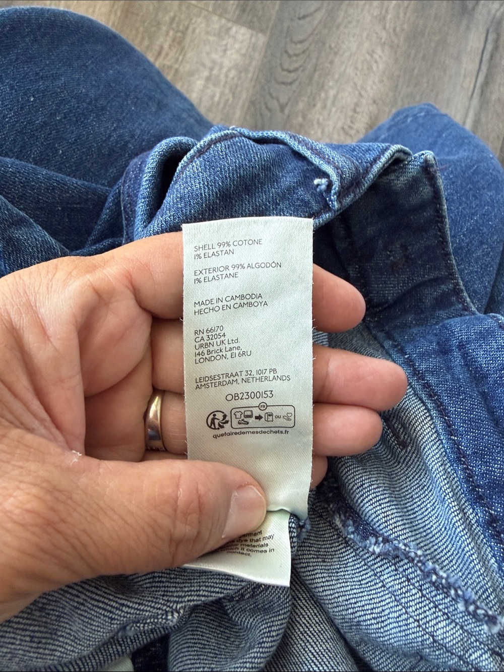 Pilcro Wide-Leg Flare Jeans in Dark Blue Denim - Picture 11 of 15